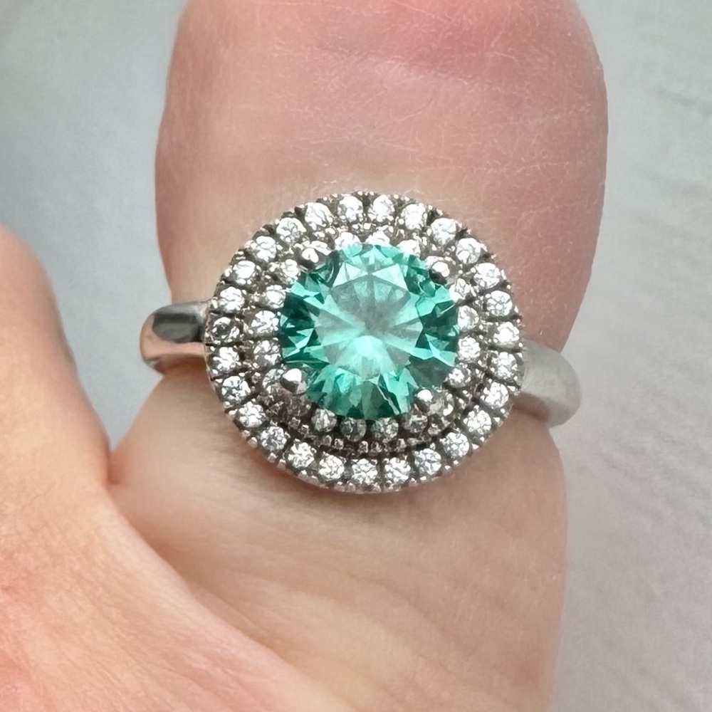 ⚡️SALE⚡️Moissanite and diamond ring. Sterling silver size 6 - Picture 2 of 6